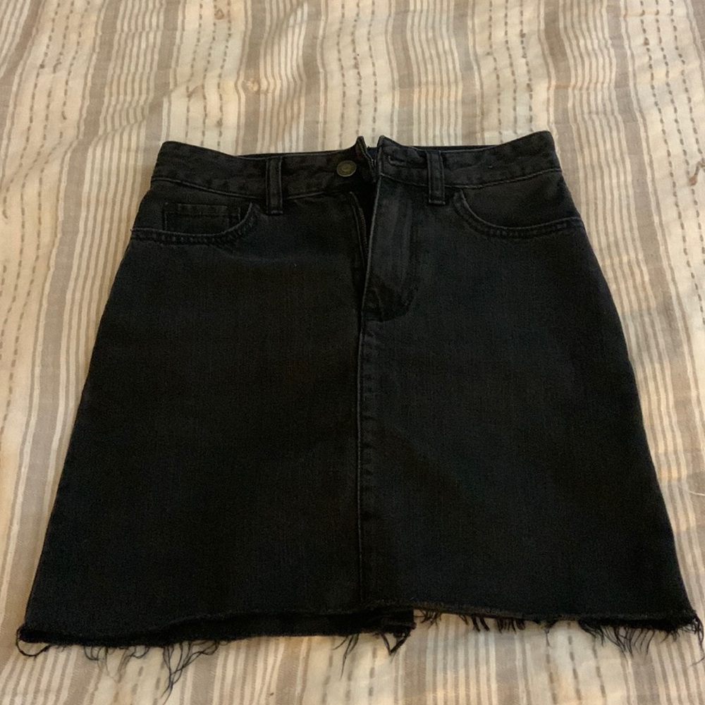 Hollister black denim skirt